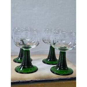 Luminarc Green Beehive Four Grape Etched Stemmed Cordial Glasses. France 4.5''